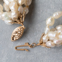 Load image into Gallery viewer, Freshwater Pearl Necklace Gold Clasp