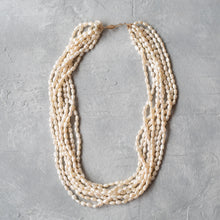 Load image into Gallery viewer, Freshwater Pearl Necklace Gold Clasp