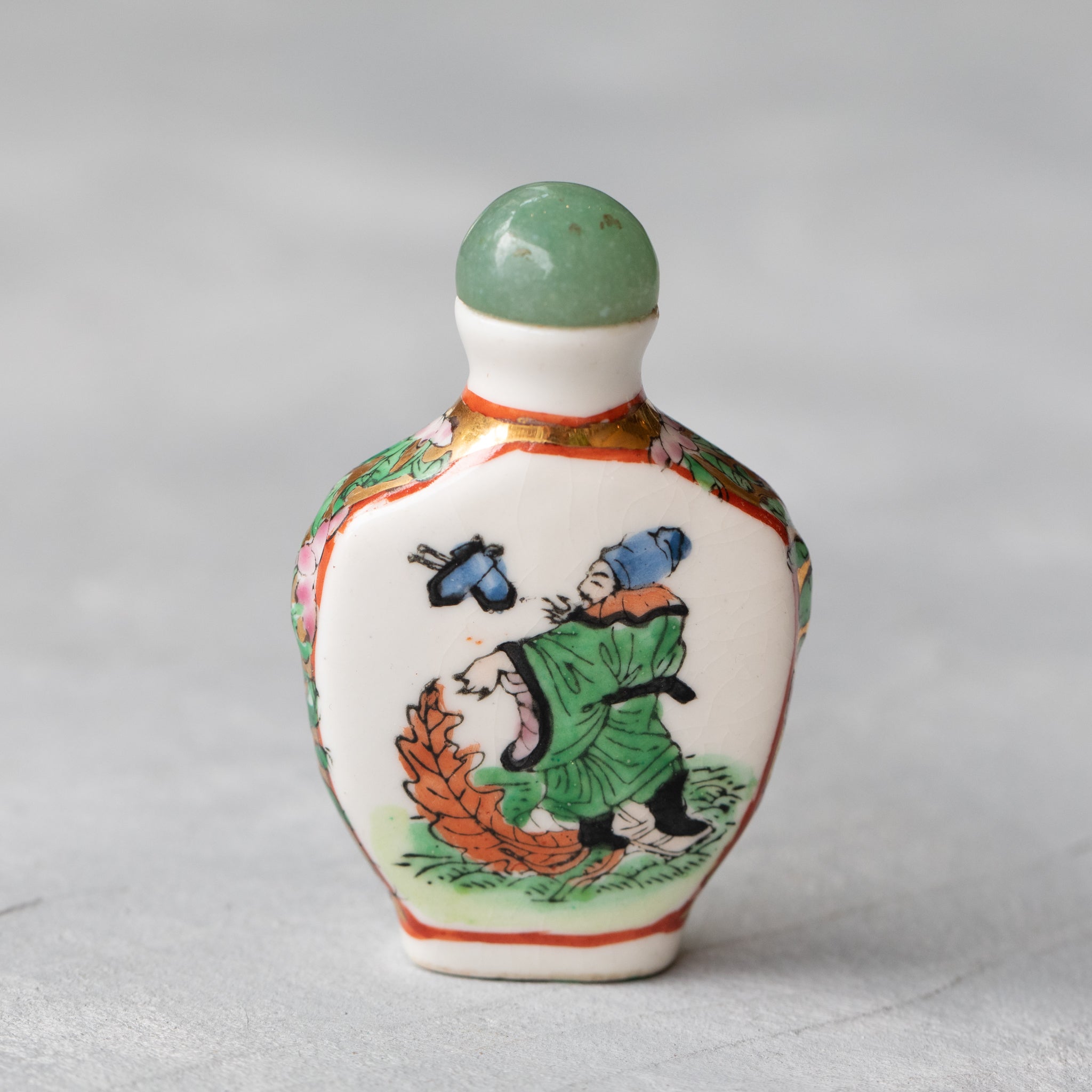1920s Chinese Snuff Bottle, With Spoon, Cork and Silk Pouch