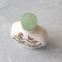 Load image into Gallery viewer, antique Chinese snuff bottle
