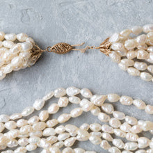 Load image into Gallery viewer, Freshwater Pearl Necklace Gold Clasp
