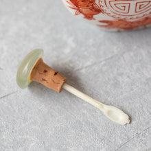 Load image into Gallery viewer, antique Chinese snuff bottle
