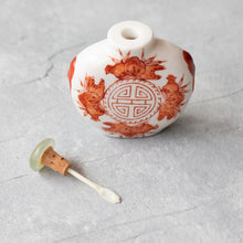 Load image into Gallery viewer, antique Chinese snuff bottle
